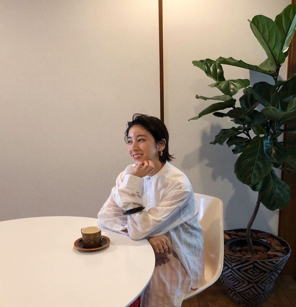 吉田怜香の着回しテクニック! 季節の変わり目ファッションを楽しむコツ
